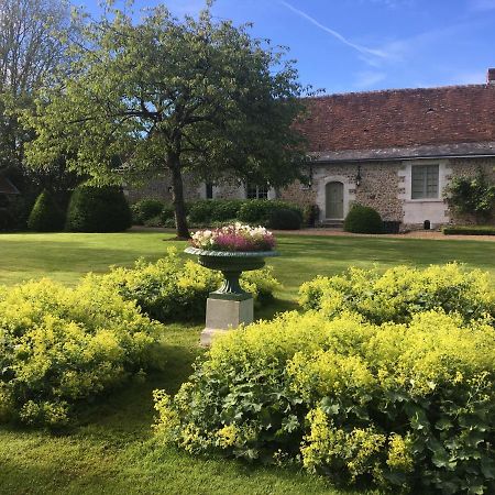 Le Manoir De Maucartier Bed & Breakfast Monnaie ภายนอก รูปภาพ
