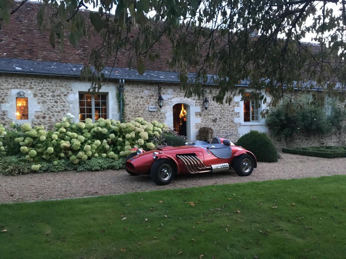 Le Manoir De Maucartier Bed & Breakfast Monnaie ภายนอก รูปภาพ