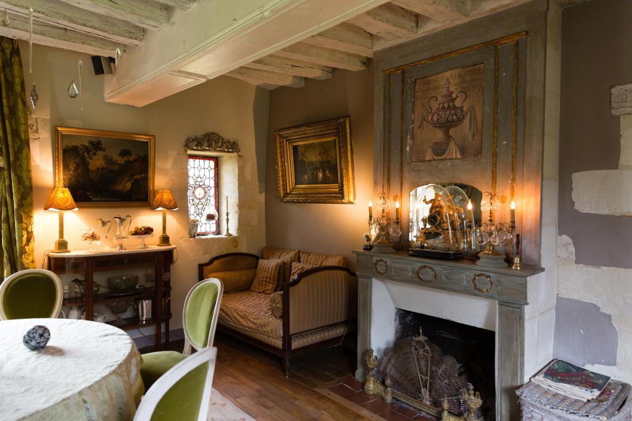 Le Manoir De Maucartier Bed & Breakfast Monnaie ภายนอก รูปภาพ