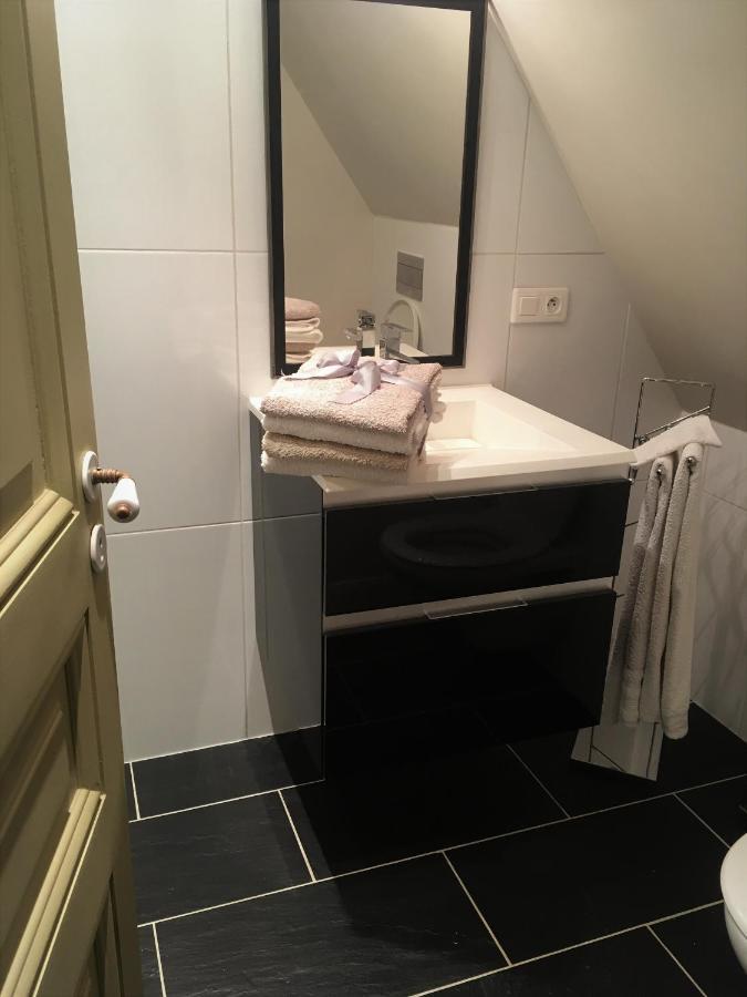 Le Manoir De Maucartier Bed & Breakfast Monnaie ภายนอก รูปภาพ