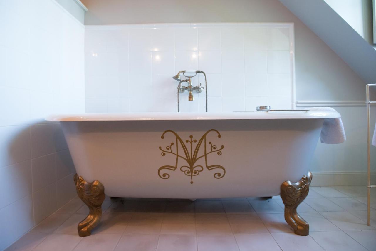 Le Manoir De Maucartier Bed & Breakfast Monnaie ภายนอก รูปภาพ