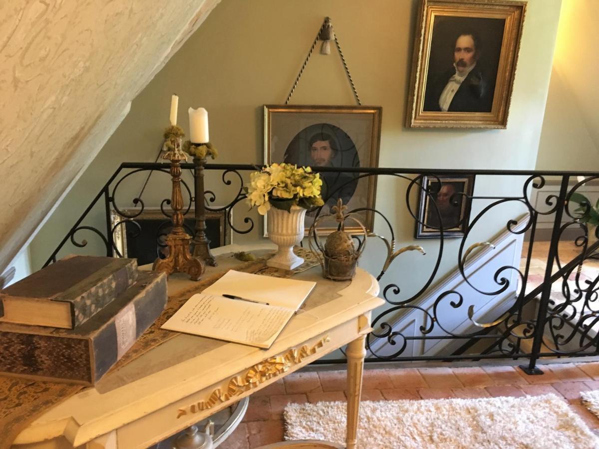 Le Manoir De Maucartier Bed & Breakfast Monnaie ภายนอก รูปภาพ