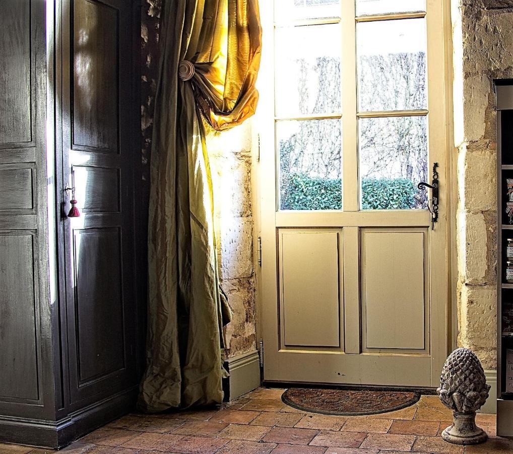 Le Manoir De Maucartier Bed & Breakfast Monnaie ภายนอก รูปภาพ