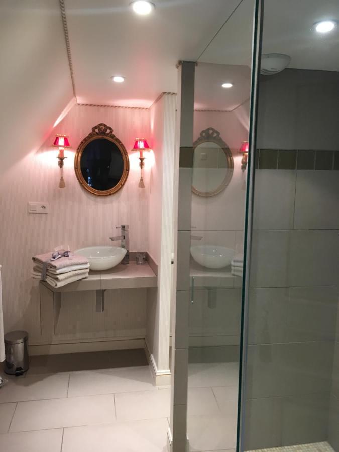 Le Manoir De Maucartier Bed & Breakfast Monnaie ภายนอก รูปภาพ