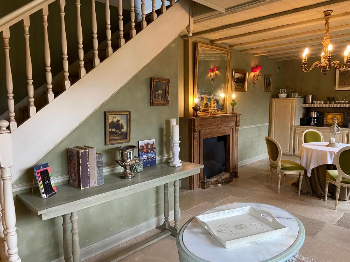 Le Manoir De Maucartier Bed & Breakfast Monnaie ภายนอก รูปภาพ