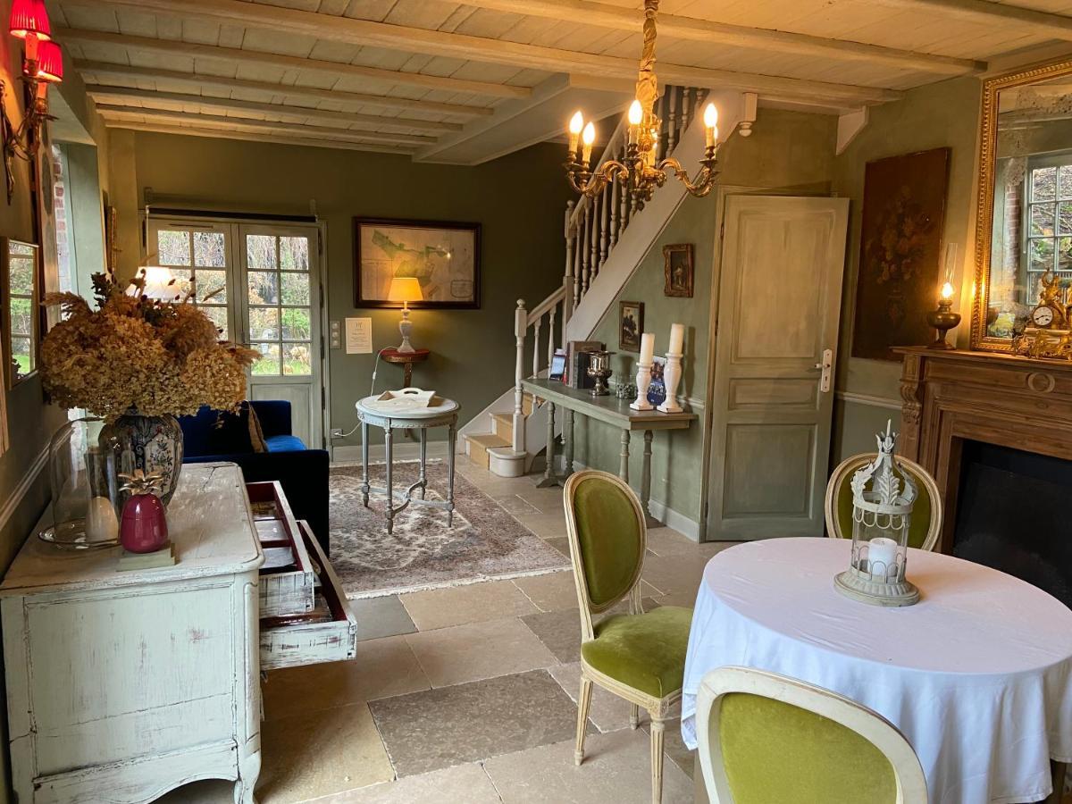 Le Manoir De Maucartier Bed & Breakfast Monnaie ภายนอก รูปภาพ